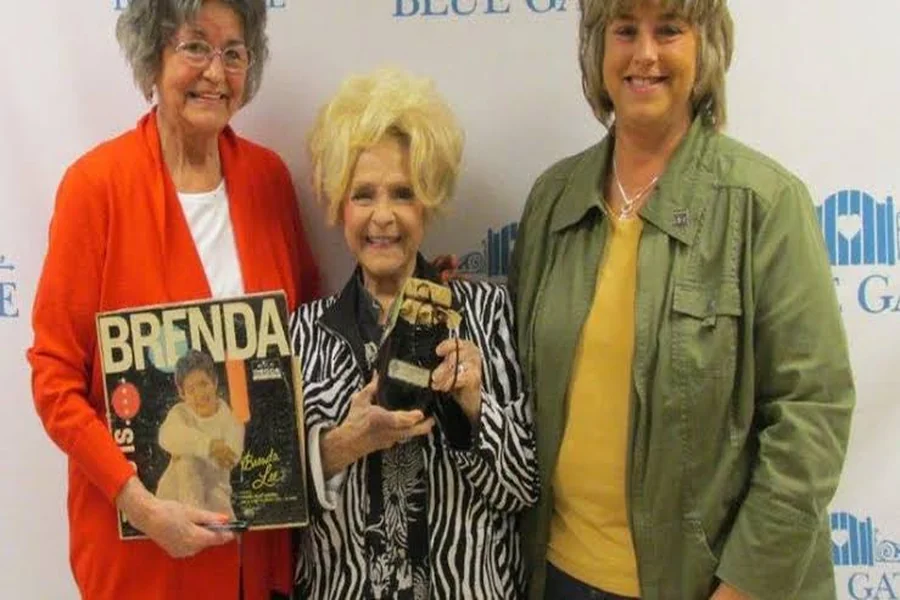 Funeral Brenda Lee Daughters
